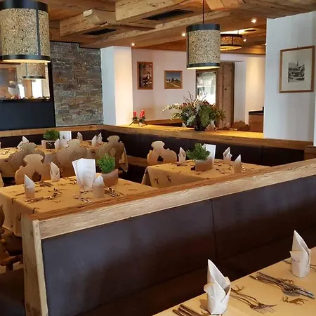 Gasthof Berggasthof Schatzbergalm *