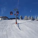 Berggasthof Schatzbergalm 公寓 *